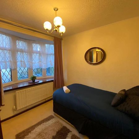 Serene 4Br In Harborne Close To Qe Hospital, Harborne Centre Birmingham Buitenkant foto