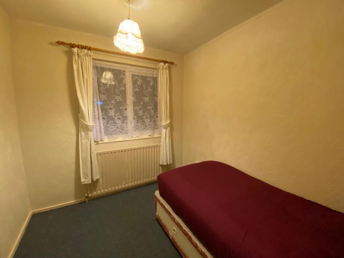 Serene 4Br In Harborne Close To Qe Hospital, Harborne Centre Birmingham Buitenkant foto