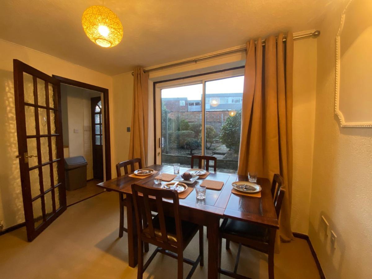 Serene 4Br In Harborne Close To Qe Hospital, Harborne Centre Birmingham Buitenkant foto