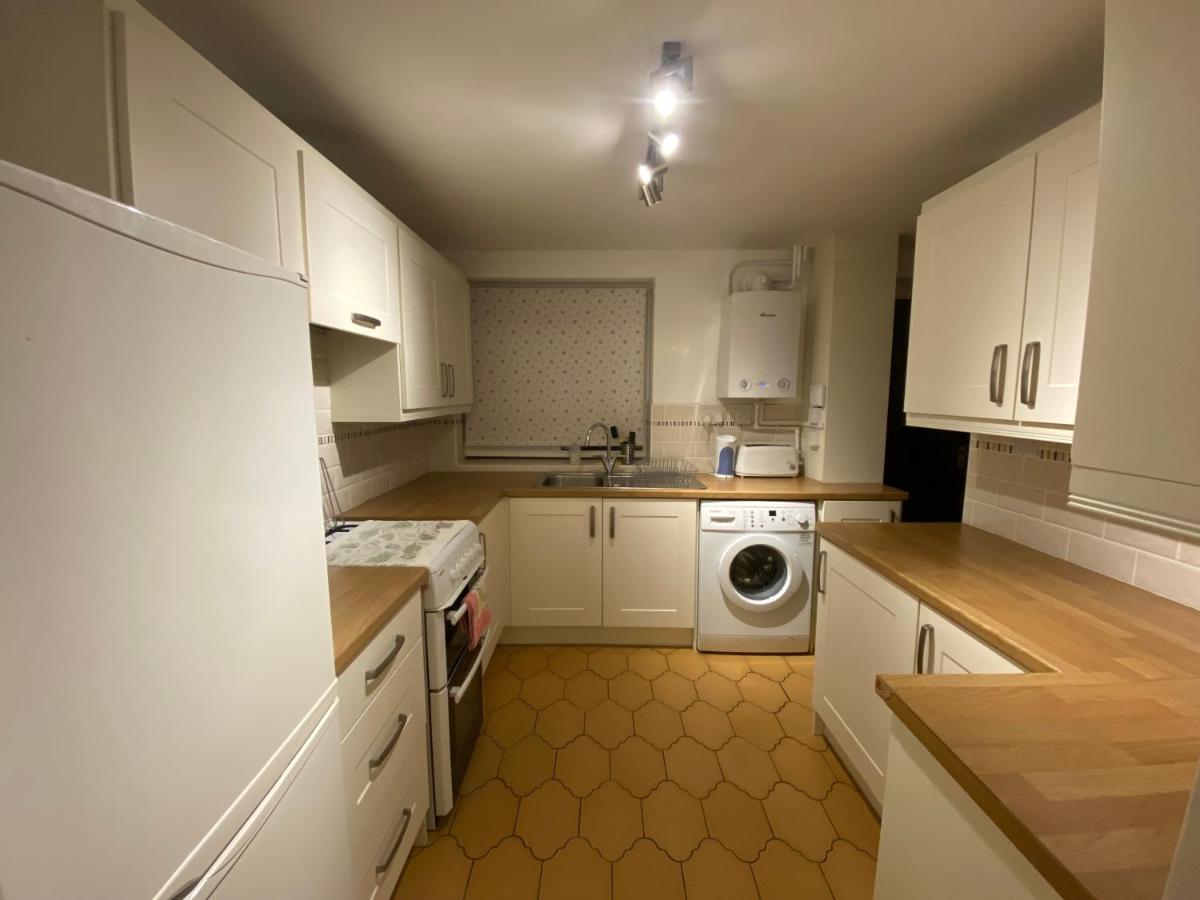 Serene 4Br In Harborne Close To Qe Hospital, Harborne Centre Birmingham Buitenkant foto