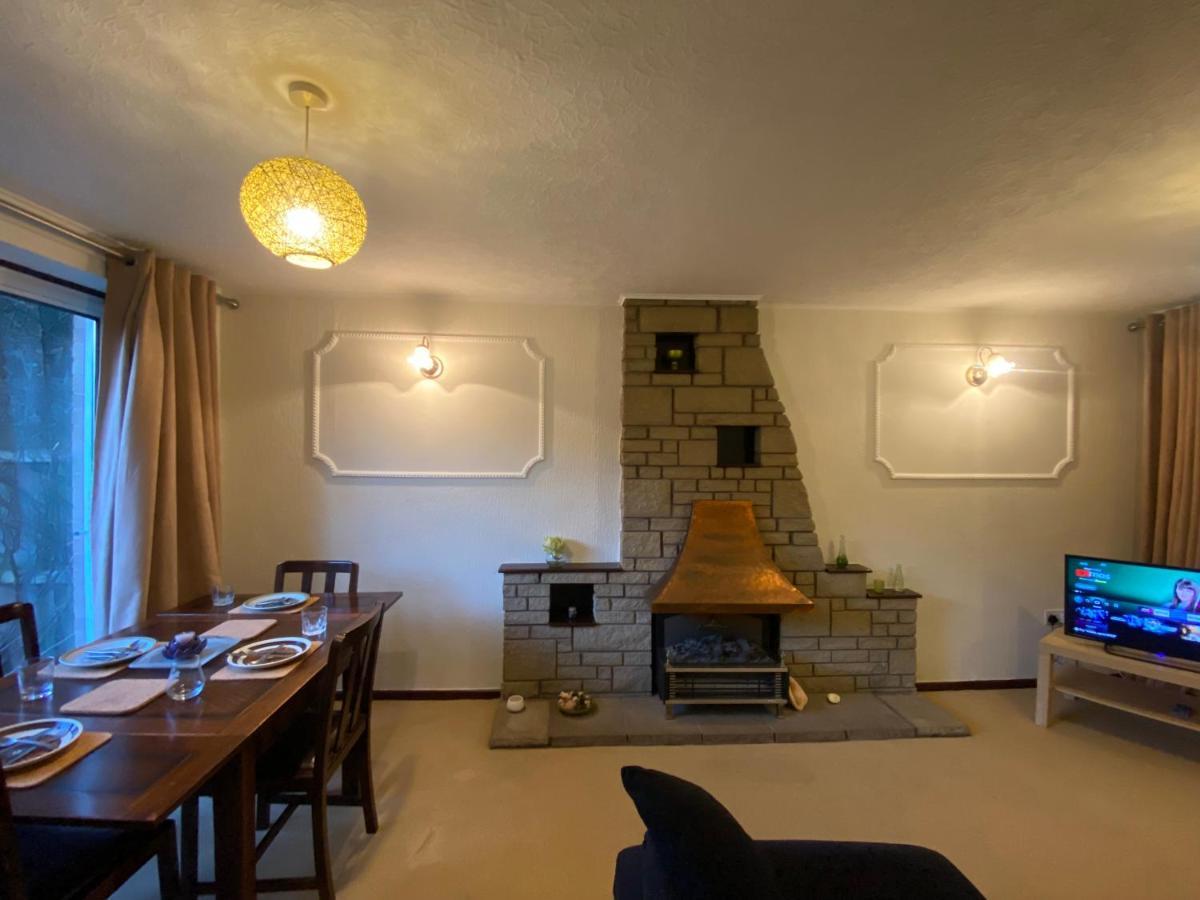 Serene 4Br In Harborne Close To Qe Hospital, Harborne Centre Birmingham Buitenkant foto