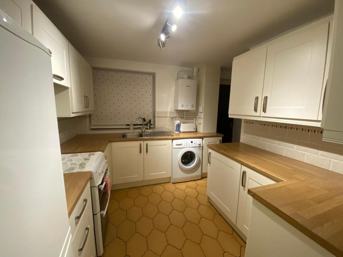 Serene 4Br In Harborne Close To Qe Hospital, Harborne Centre Birmingham Buitenkant foto
